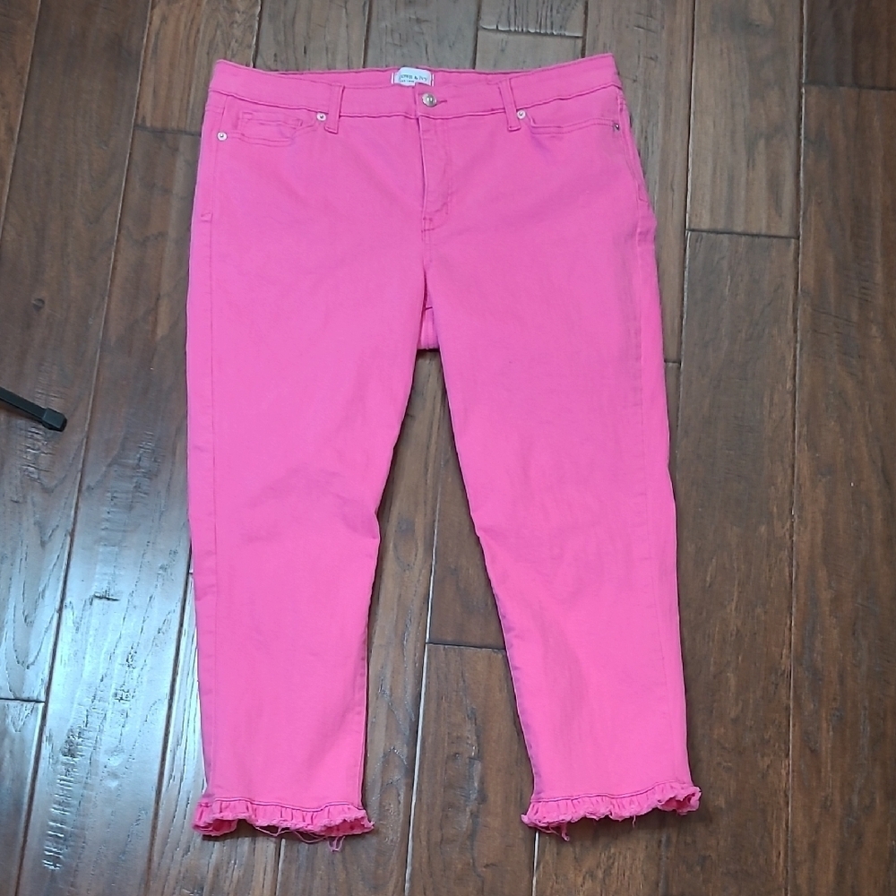 Crown & Ivy Hot Pink High-Rise Skinny Crop Pants with Ruffled Ankle Detail - 16